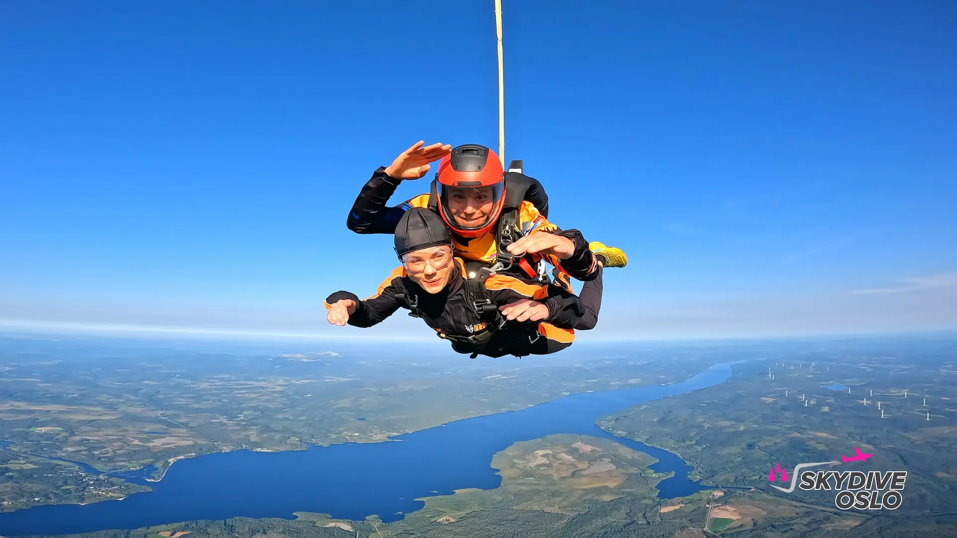 Skydive Oslo Tandem Package Gold.mp4